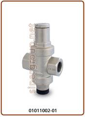 Water pressure reducer 3/8" F.F. with gauge coupling (48)