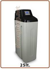 CS3H water softener (Reg. Metered-Time) 25 lt. resin